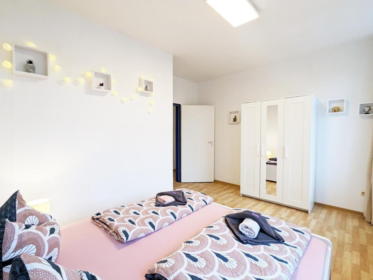 Lichtdurchflutete Helle Wohnung Mit Garten Sauna & Pool - Hw3 Sebnitz Luaran gambar