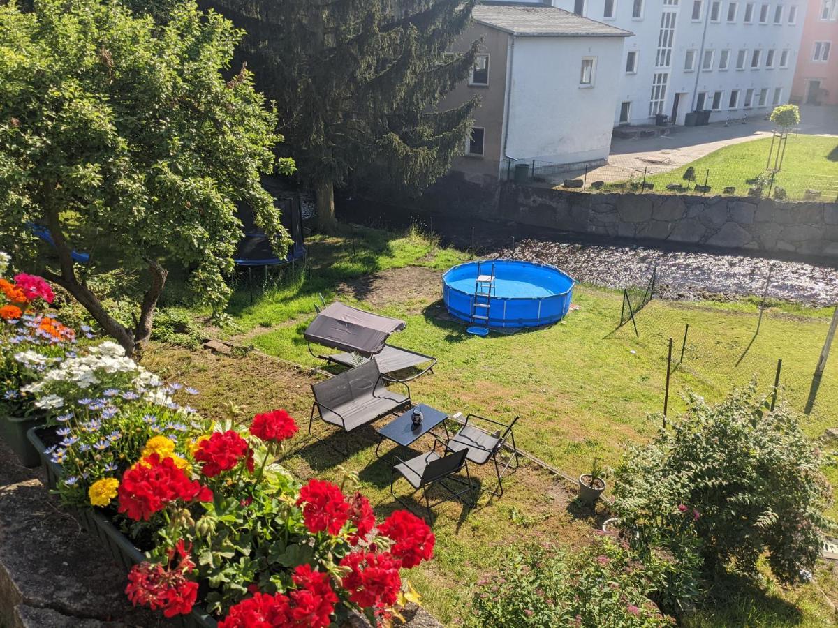 Lichtdurchflutete Helle Wohnung Mit Garten Sauna & Pool - Hw3 Sebnitz Luaran gambar